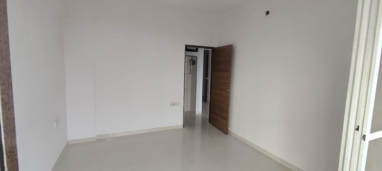 Room, j-m-towers 1.5 Bedroom 775 Sq.Ft. Apartment In Kalyan West Thane 9907547