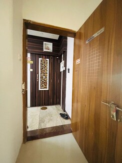 1.5 BHK Apartment For Sale in J M Towers