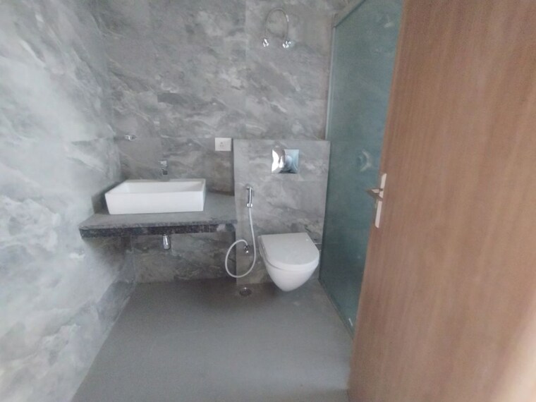 Bathroom, spaze-kalistaa 3.5 Bedroom 3200 Sq.Ft. Apartment In Sector 84 Gurgaon 9907674