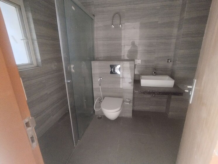Bathroom, spaze-kalistaa 3.5 Bedroom 3200 Sq.Ft. Apartment In Sector 84 Gurgaon 9907674