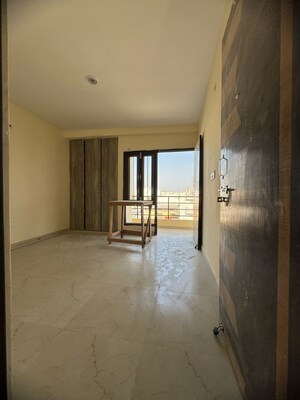 Room in 1 BHK Builder Floor at Chattarpur – for Rent