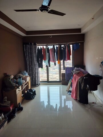 Living Room in 3 BHK Apartment at Kandivali West – for Rent