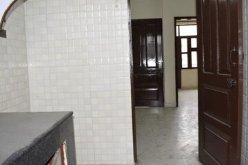 3 BHK Builder Floor For Rent in Sector 57