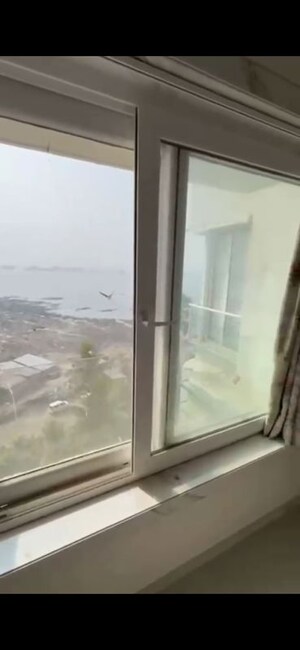 Room in 2 BHK Apartment at Dhaval Ganga, Bandra West – for Rent