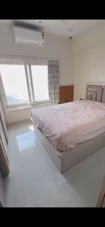 Bedroom in 2 BHK Apartment at Dhaval Ganga, Bandra West – for Rent