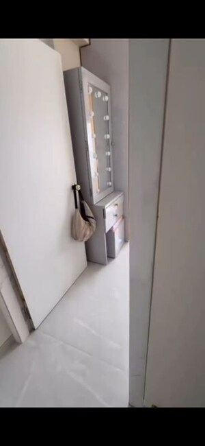 Room in 2 BHK Apartment at Dhaval Ganga, Bandra West – for Rent