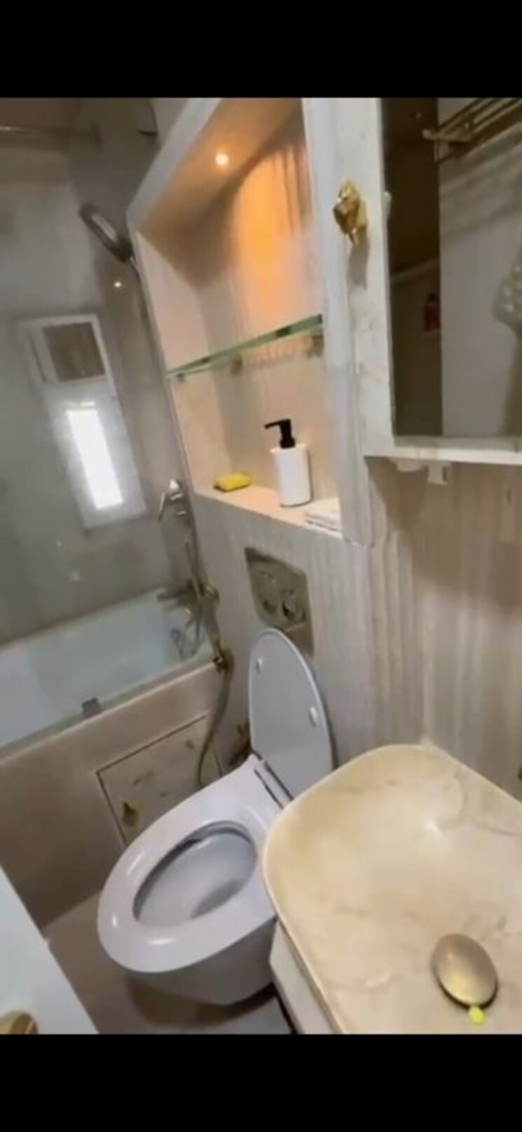 Bathroom, dhaval-ganga 2 Bedroom 800 Sq.Ft. Apartment In Bandra West Mumbai 9907734