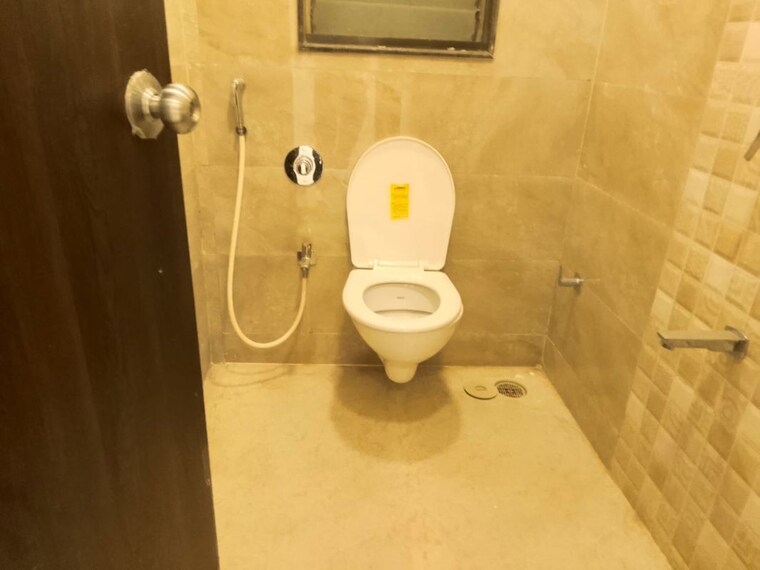 Bathroom, jp-rishabh-tower-azad-nagar 1 Bedroom 650 Sq.Ft. Apartment In Andheri West Mumbai 9907422