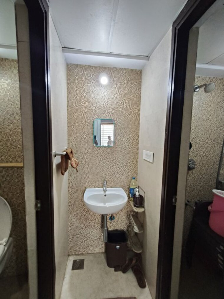 Bathroom, lodha-palava-city 1 Bedroom 505 Sq.Ft. Apartment In Dombivli East Thane 9907838