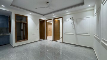 Room in 2 BHK Apartment at Palm Residency Chhatarpur, Rajpur Khurd Extension – for Rent