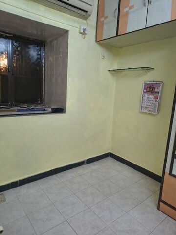 Room in 1 BHK Apartment at Kurla East – for Rent