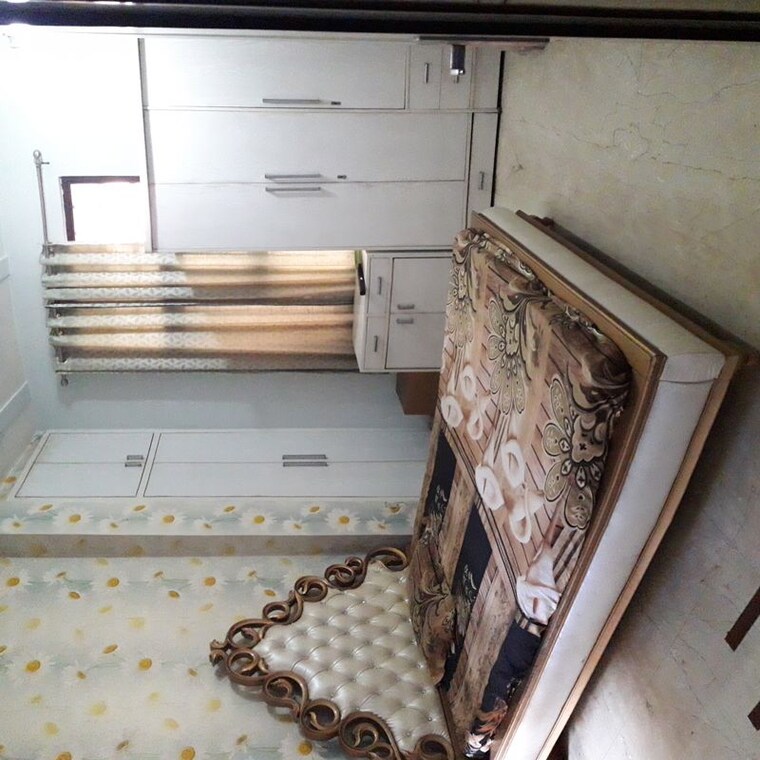 Bedroom, rohini sector 8 3 Bedroom 90 Sq.Mt. Builder Floor In Rohini Sector 8 Delhi 9907835