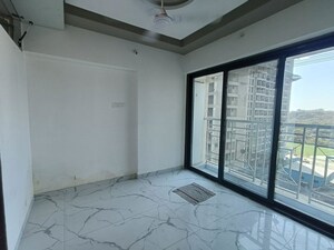 Room in 1 BHK Apartment at Shellproof Gladiolus Tower, Vasai East – for Rent