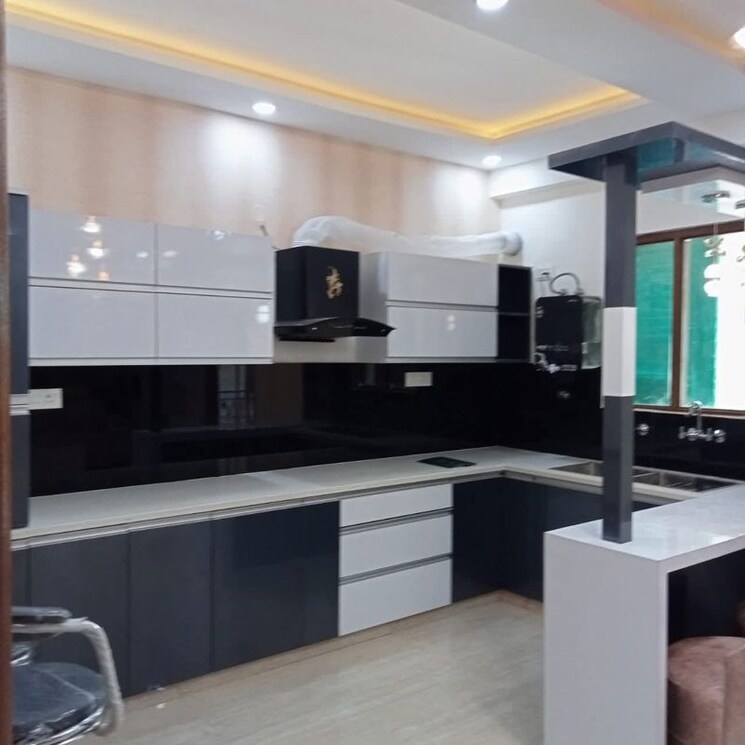 Kitchen, trishla-city 3 Bedroom 1500 Sq.Ft. Apartment In Patiala Road Zirakpur 9908097
