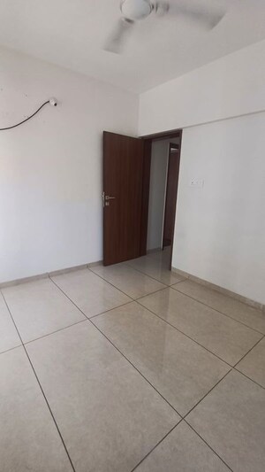 Room in 2 BHK Apartment at Anand Eastwoods, Viman Nagar – for Rent