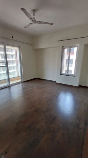 Room in 2 BHK Apartment at Anand Eastwoods, Viman Nagar – for Rent