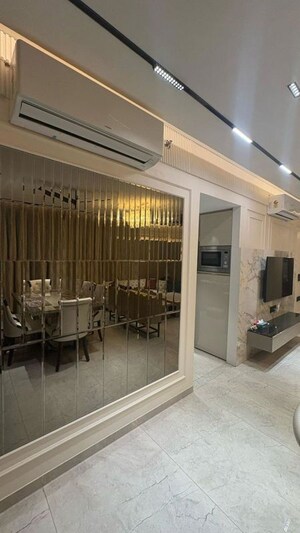 Living Room in 4 BHK Apartment at Experion Capital, Gomti Nagar – for Rent