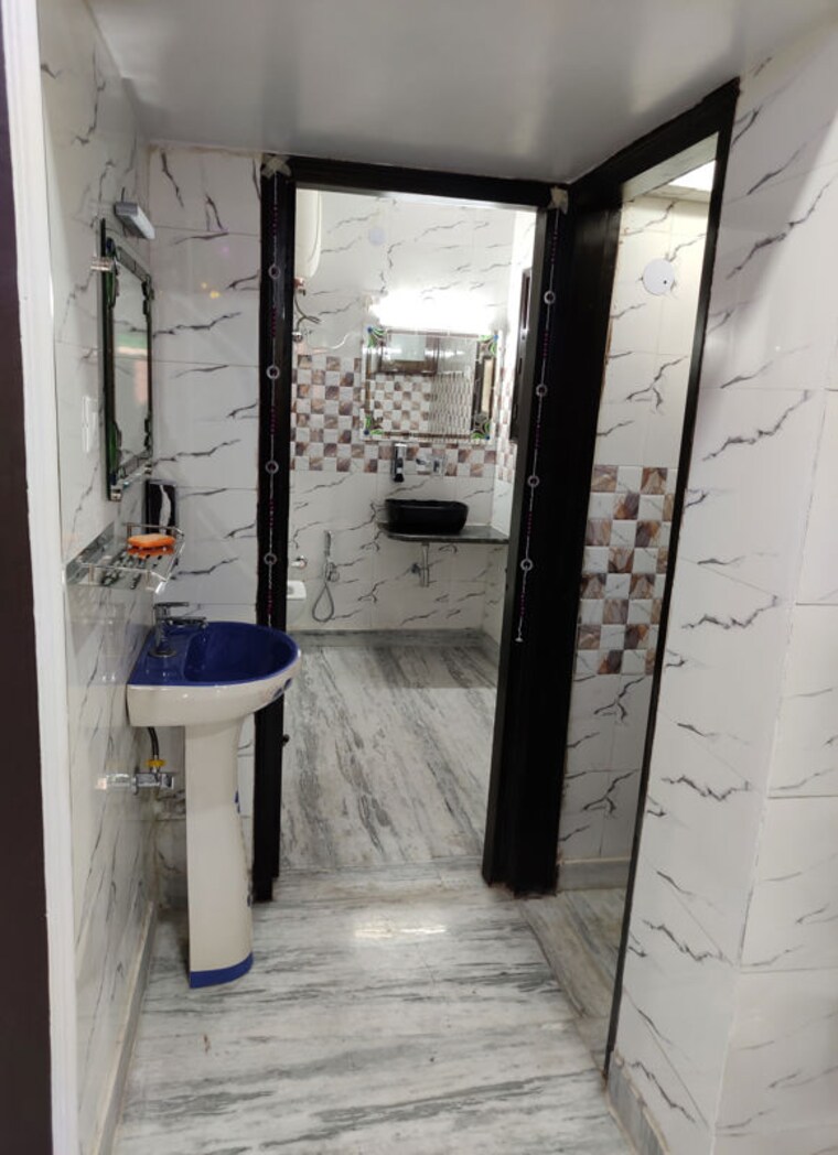 Kitchen, rohini sector 8 3 Bedroom 52 Sq.Mt. Builder Floor In Rohini Sector 8 Delhi 9908174