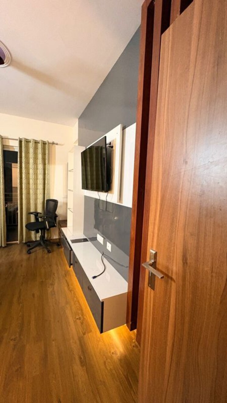 Kitchen, experion-capital 4 Bedroom 1958 Sq.Ft. Apartment In Gomti Nagar Lucknow 9908254