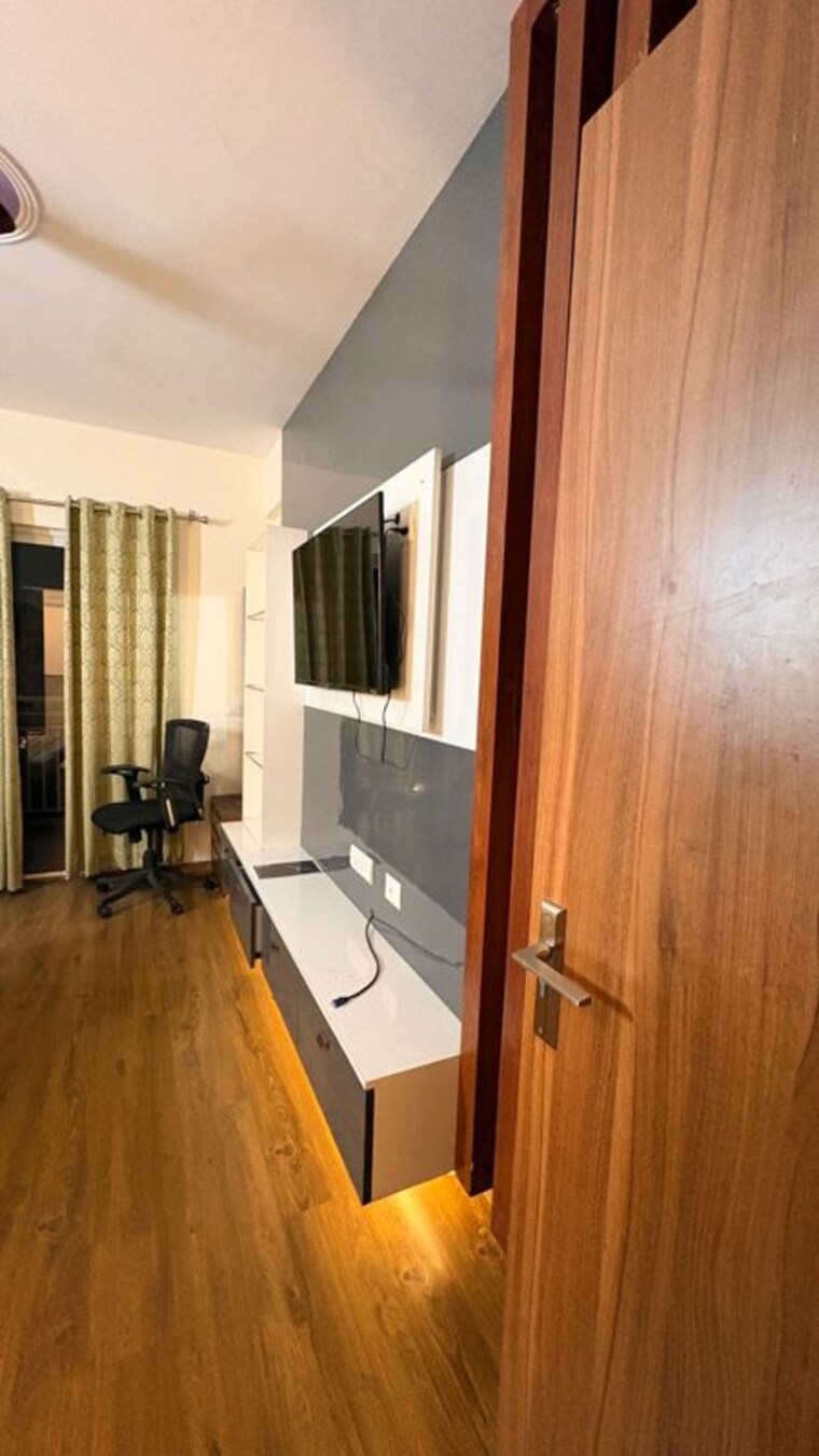 Kitchen, experion-capital 4 Bedroom 1958 Sq.Ft. Apartment In Gomti Nagar Lucknow 9908254