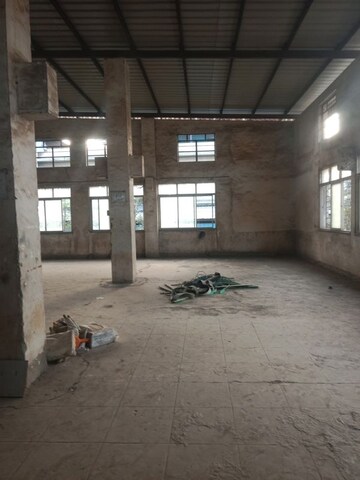 Parking in  Warehouse at TTC MIDC Industrial Area, Rabale – for Sale