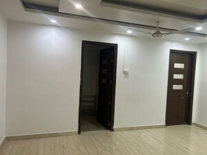 3 BHK Builder Floor For Rent in Sushant Lok ii