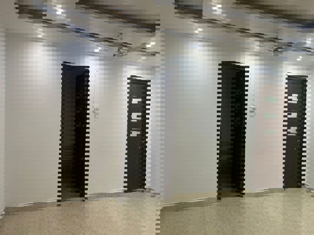 3 BHK + Servant Room Builder Floor For Rent in Sushant Lok II