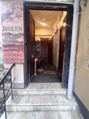  Shop – Exterior View View at Golpark - for Rent