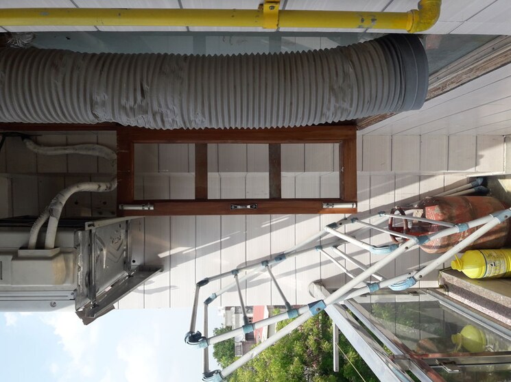 Balcony, rohini sector 7 3 Bedroom 78 Sq.Mt. Builder Floor In Rohini Sector 7 Delhi 9908272