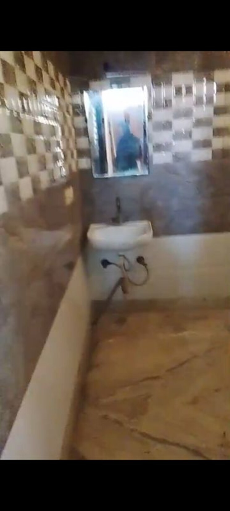 Bathroom, gardenia-glory 3 Bedroom 1350 Sq.Ft. Apartment In Sector 46 Noida 9908433