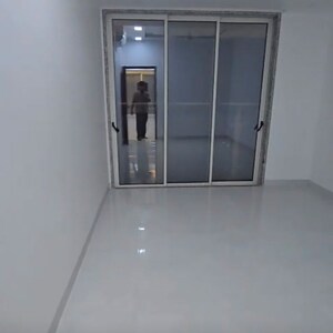 Room in 4 BHK Apartment at Nathani Heights, Marzban Parsi Colony – for Sale