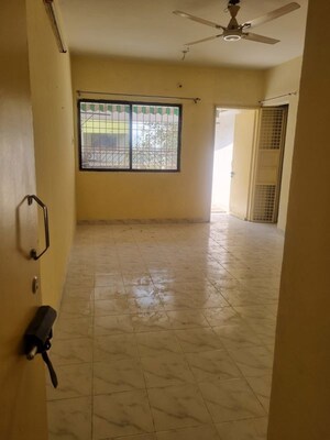 Room in 2 BHK Apartment at Aundh – for Rent