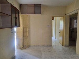 Room in 2 BHK Apartment at Aundh – for Rent