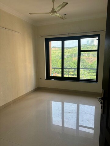 Room in 2 BHK Apartment at K Raheja Raheja Residency, Malad East – for Rent