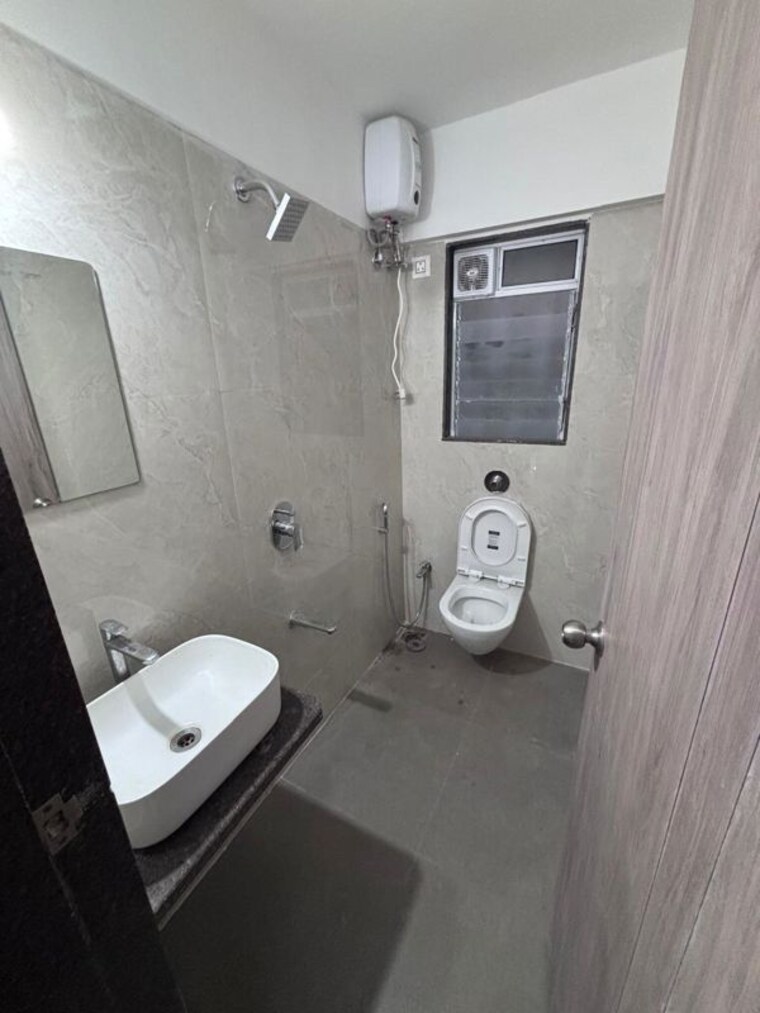 Bathroom, jayakunj-apartment-chsl 2 Bedroom 575 Sq.Ft. Apartment In Borivali West Mumbai 9908450