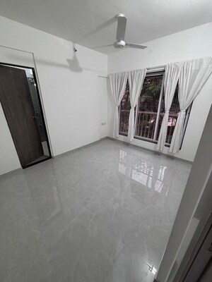 2 BHK Apartment For Rent in Jayakunj Apartment CHSL, Borivali West