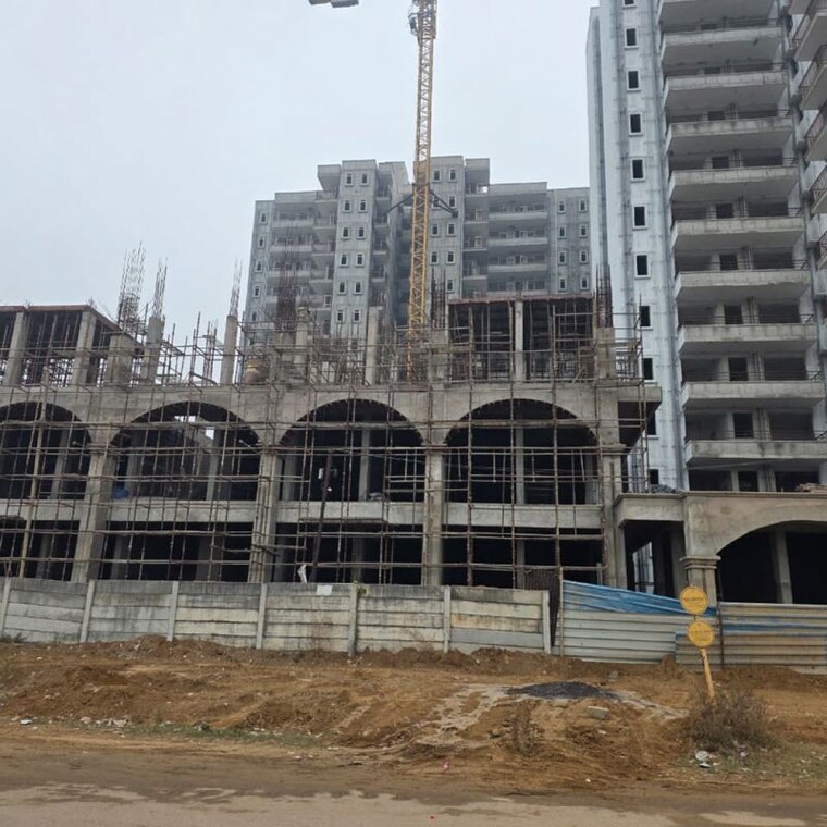 Exterior View, pyramid-infinity Commercial Shop 235 Sq.Ft. In Sector 70a Gurgaon 9908495