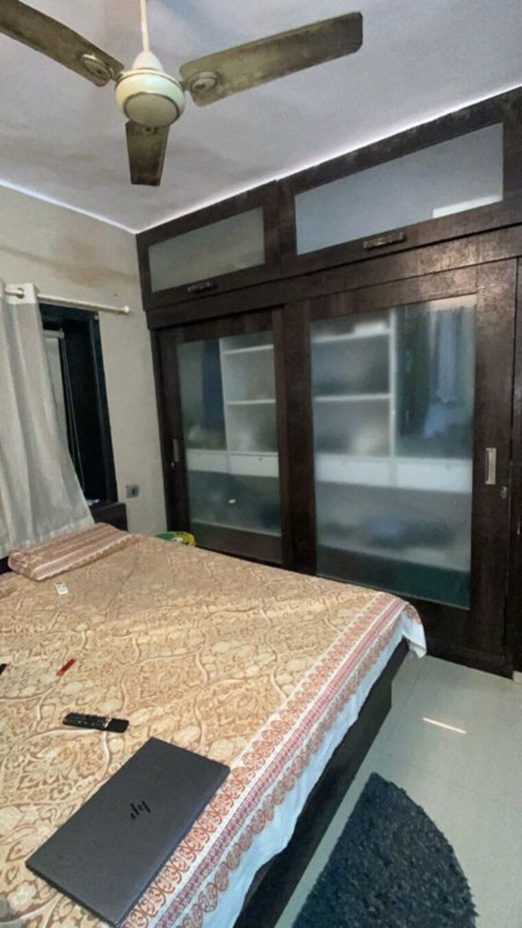 Bedroom, andheri west 2 Bedroom 600 Sq.Ft. Apartment In Andheri West Mumbai 9908453