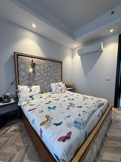 3.5 BHK + Pooja Room,Study Room Apartment For Sale in Unitech Uniworld Gardens