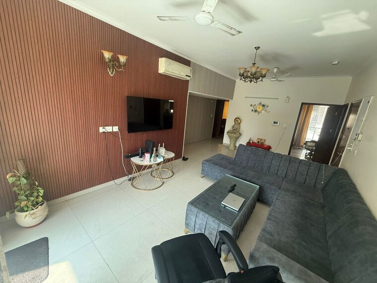 Living Room, sector 57 3.5 Bedroom 240 Sq.Yd. Builder Floor In Sector 57 Gurgaon 9908571