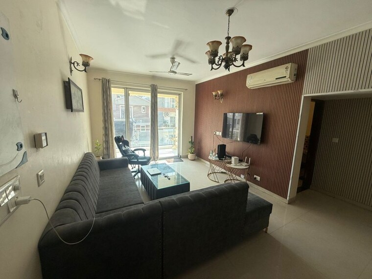 Living Room, sector 57 3.5 Bedroom 240 Sq.Yd. Builder Floor In Sector 57 Gurgaon 9908571