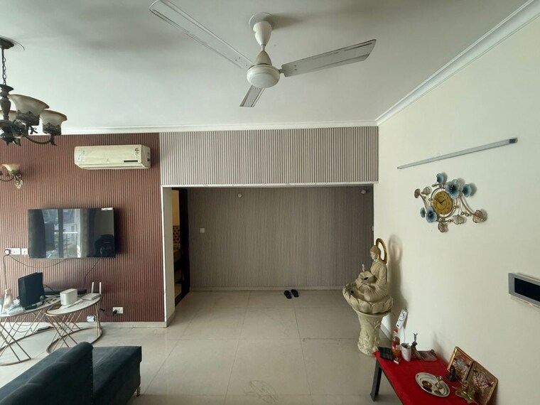 Living Room, sector 57 3.5 Bedroom 240 Sq.Yd. Builder Floor In Sector 57 Gurgaon 9908571