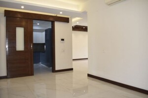 3.5 BHK Builder Floor For Rent in Sector 57