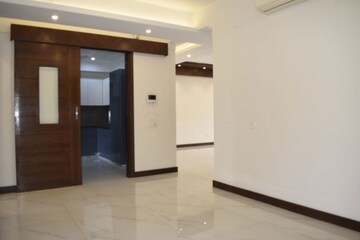 3.5 BHK Builder Floor For Rent in Sector 57