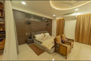 Room in 6 BHK Independent House at Adyar – for Sale