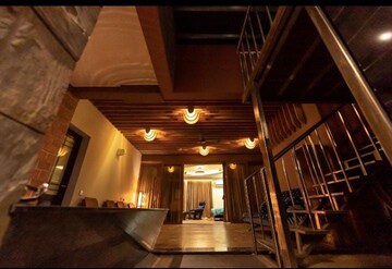 Living Room in 6 BHK Independent House at Adyar – for Sale