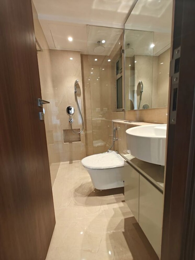 Bathroom, hiranandani-highland 2 Bedroom 594 Sq.Ft. Apartment In Powai Mumbai 9908741