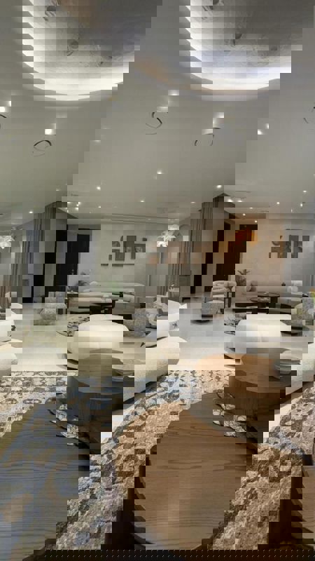 3.5 BHK + Pooja Room,Servant Room,Study Room,Extra Room Apartment For Rent in Unitech Uniworld Gardens