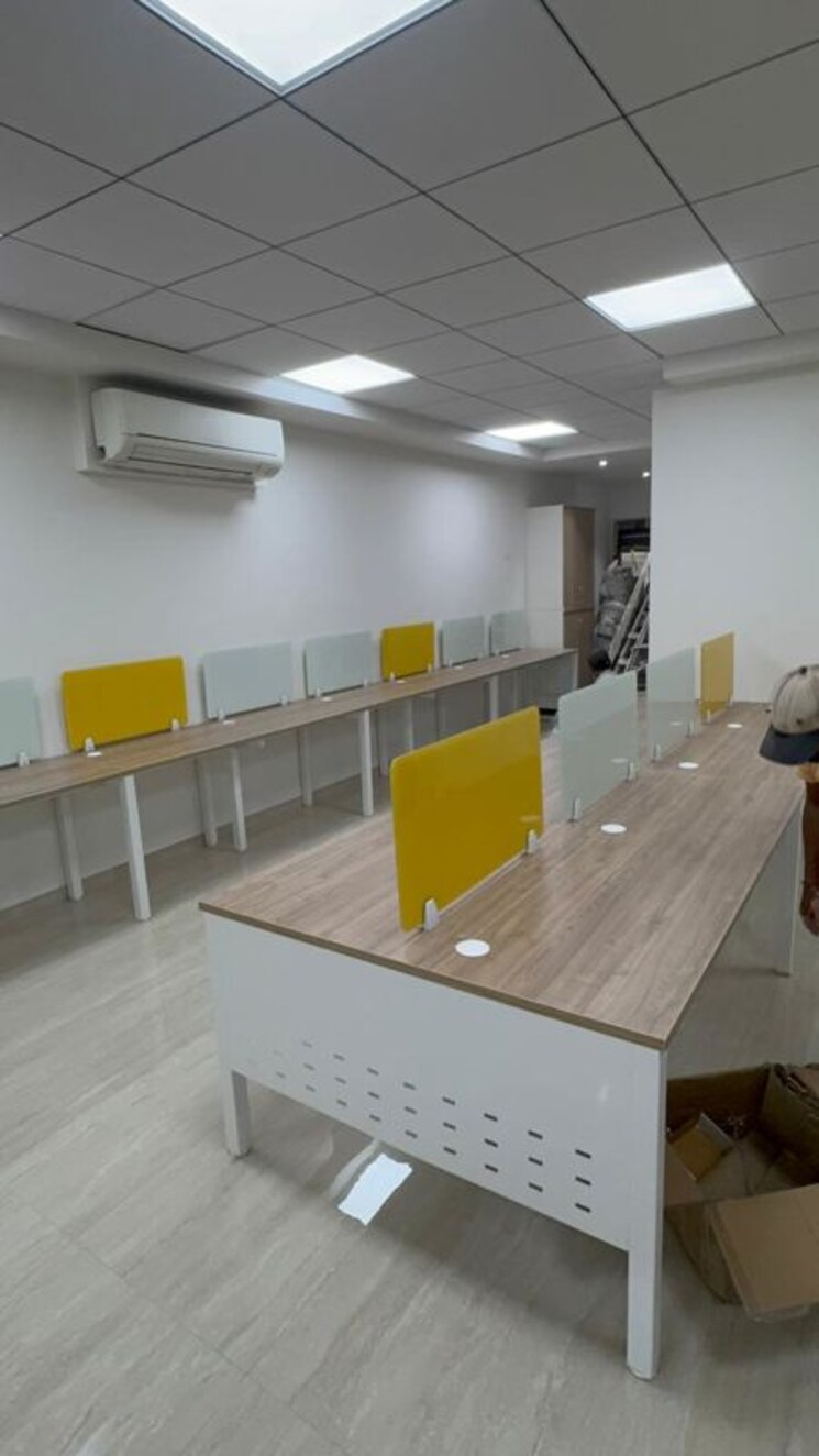 Team Area, the-crescent-business-park Commercial Office Space 1300 Sq.Ft. In Sakinaka Mumbai 9908744