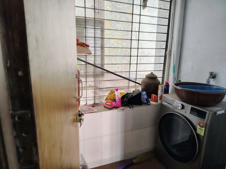 Bathroom, surana-saffron-avenue 2 Bedroom 1100 Sq.Ft. Apartment In Bavdhan Pune 9908677